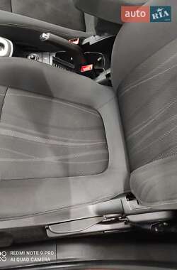 Хэтчбек Chevrolet Aveo 2011 в 