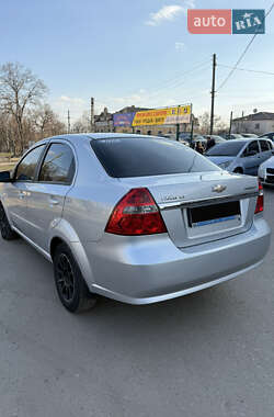 Седан Chevrolet Aveo 2008 в 