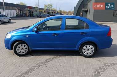 Седан Chevrolet Aveo 2011 в 