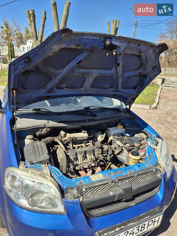 Седан Chevrolet Aveo 2006 в Андрушевке