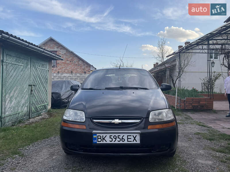 Седан Chevrolet Aveo 2005 в Радехове