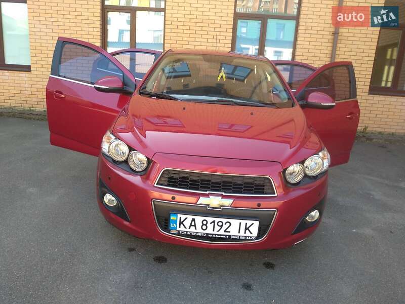 Седан Chevrolet Aveo 2014 в 