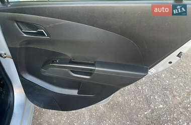 Седан Chevrolet Aveo 2012 в 