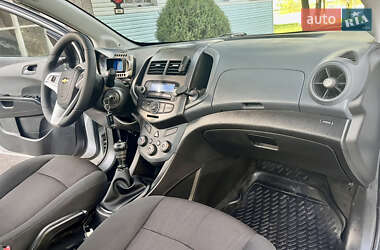 Седан Chevrolet Aveo 2012 в 