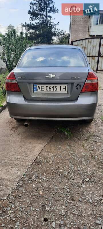 Седан Chevrolet Aveo 2006 в Кривом Роге