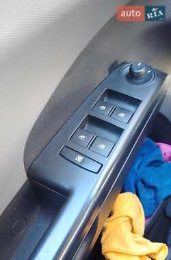 Седан Chevrolet Aveo 2012 в 