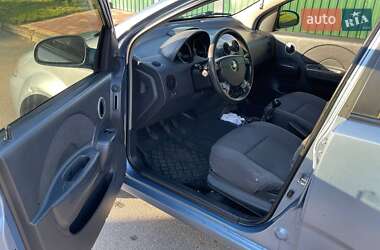 Хэтчбек Chevrolet Aveo 2007 в 