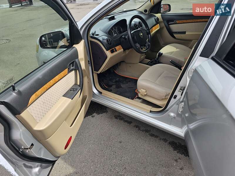 Седан Chevrolet Aveo 2007 в Києві