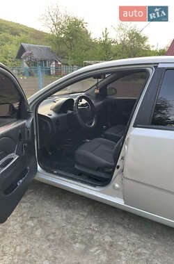 Седан Chevrolet Aveo 2005 в 