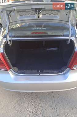 Седан Chevrolet Aveo 2005 в 