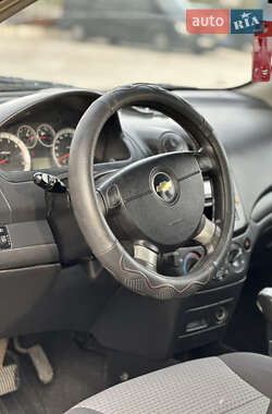 Хетчбек Chevrolet Aveo 2008 в 