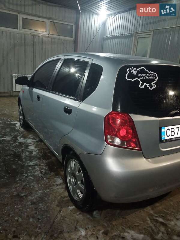 Хэтчбек Chevrolet Aveo 2005 в Шостке
