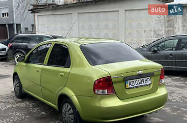 Седан Chevrolet Aveo 2004 в 