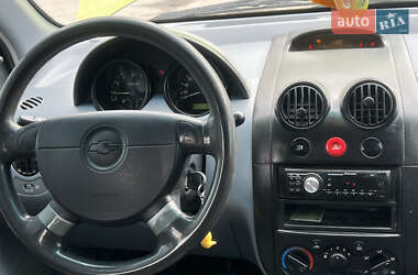 Седан Chevrolet Aveo 2004 в 