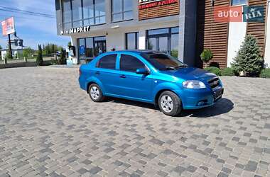 Седан Chevrolet Aveo 2009 в Черновцах