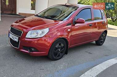 Хэтчбек Chevrolet Aveo 2008 в 