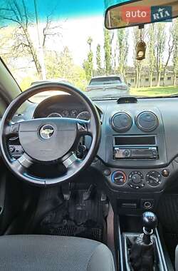 Хэтчбек Chevrolet Aveo 2008 в 