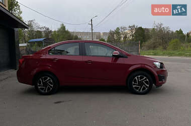 Седан Chevrolet Aveo 2014 в 