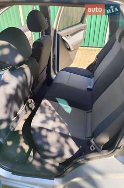 Хэтчбек Chevrolet Aveo 2009 в 