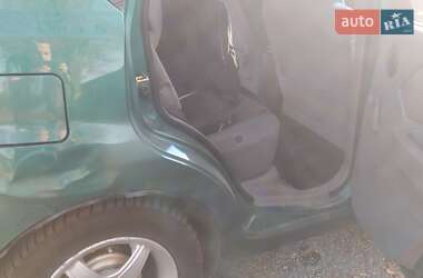 Хетчбек Chevrolet Aveo 2005 в 