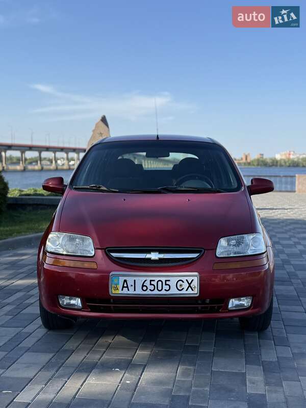 Хетчбек Chevrolet Aveo 2005 в Дніпрі