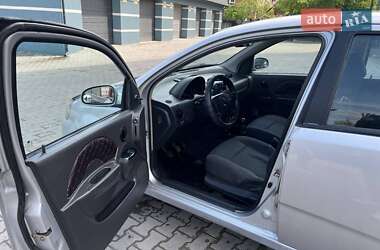 Седан Chevrolet Aveo 2005 в 