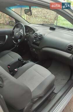 Хетчбек Chevrolet Aveo 2008 в 