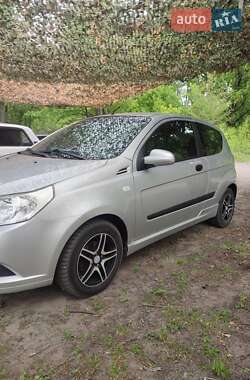 Хетчбек Chevrolet Aveo 2008 в 