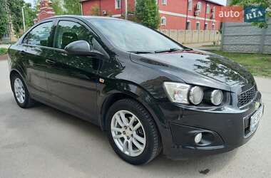 Седан Chevrolet Aveo 2012 в Кривом Роге