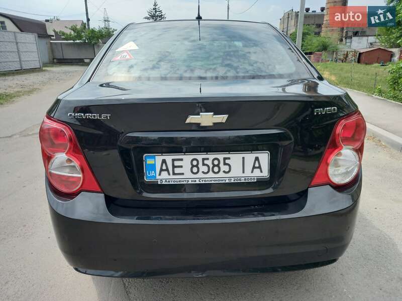 Седан Chevrolet Aveo 2012 в Кривом Роге