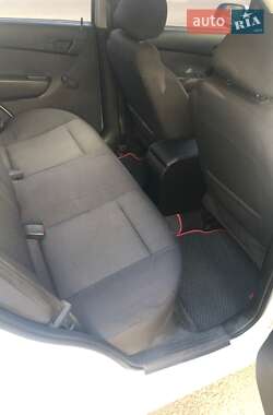 Седан Chevrolet Aveo 2007 в Днепре