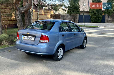 Седан Chevrolet Aveo 2004 в 