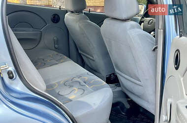 Седан Chevrolet Aveo 2004 в 