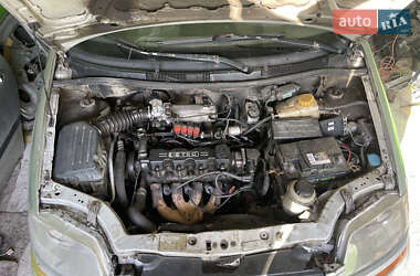 Седан Chevrolet Aveo 2005 в 