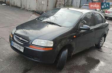 Седан Chevrolet Aveo 2005 в Киеве