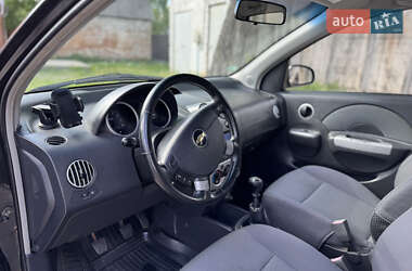 Хэтчбек Chevrolet Aveo 2007 в 