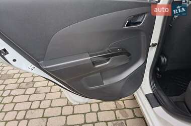 Седан Chevrolet Aveo 2017 в 