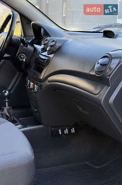 Седан Chevrolet Aveo 2007 в 