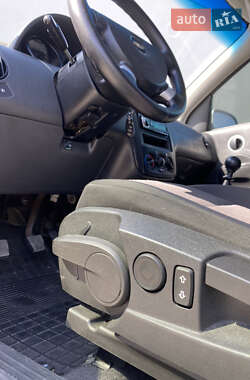Хэтчбек Chevrolet Aveo 2007 в 