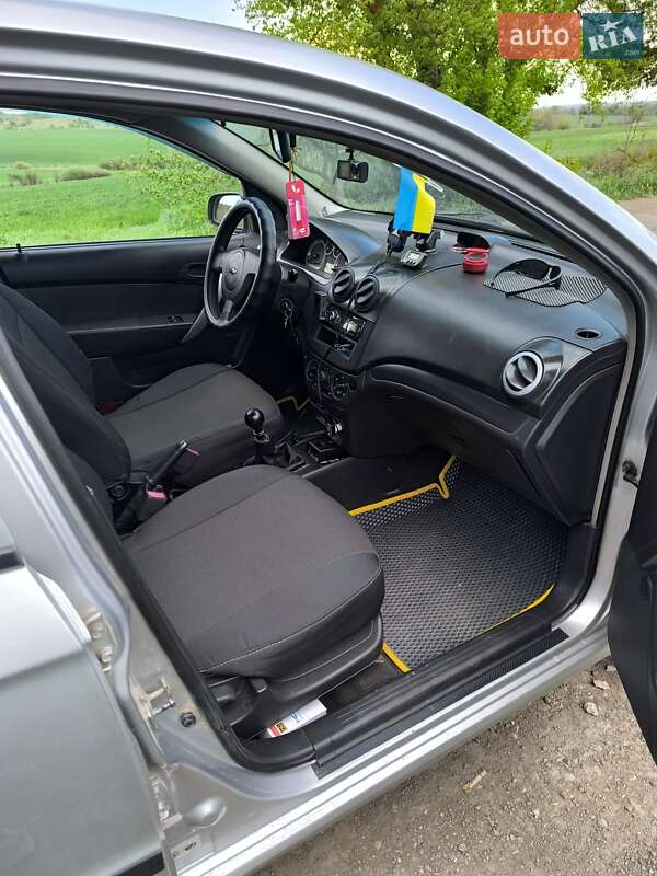 Седан Chevrolet Aveo 2007 в Хмельницком