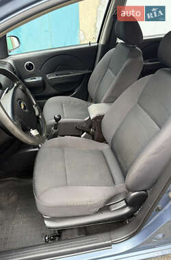 Хэтчбек Chevrolet Aveo 2006 в 