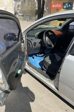 Седан Chevrolet Aveo 2005 в 