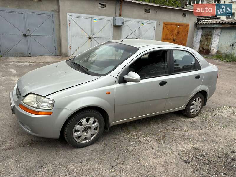 Седан Chevrolet Aveo 2005 в Кам'янському