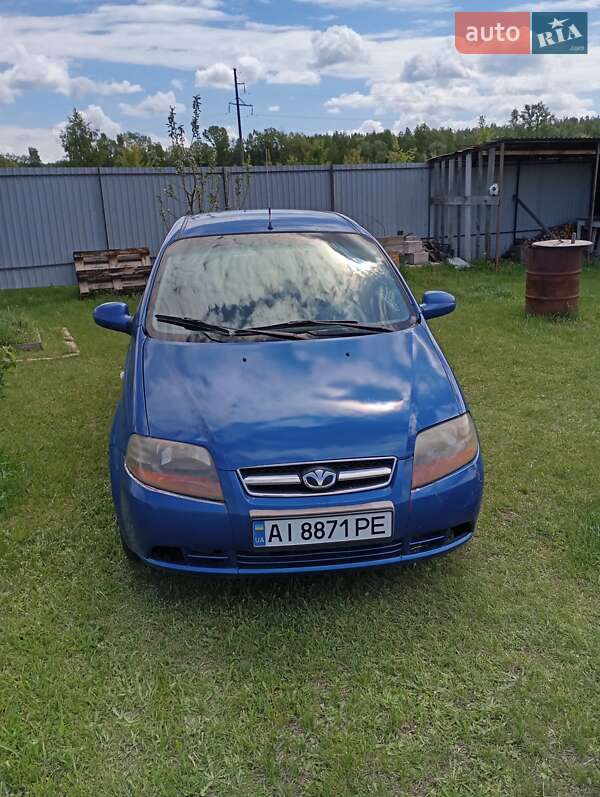 Хетчбек Chevrolet Aveo 2006 в 
