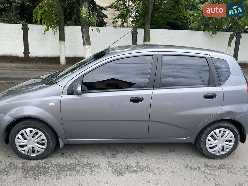Хэтчбек Chevrolet Aveo 2006 в Днепре