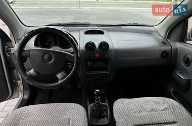 Седан Chevrolet Aveo 2005 в 