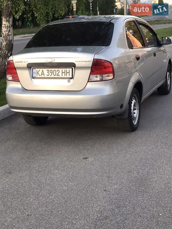 Седан Chevrolet Aveo 2005 в 