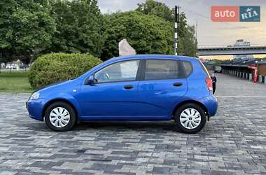 Хэтчбек Chevrolet Aveo 2006 в 
