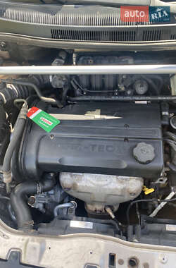 Седан Chevrolet Aveo 2008 в 