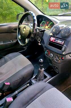 Седан Chevrolet Aveo 2006 в 
